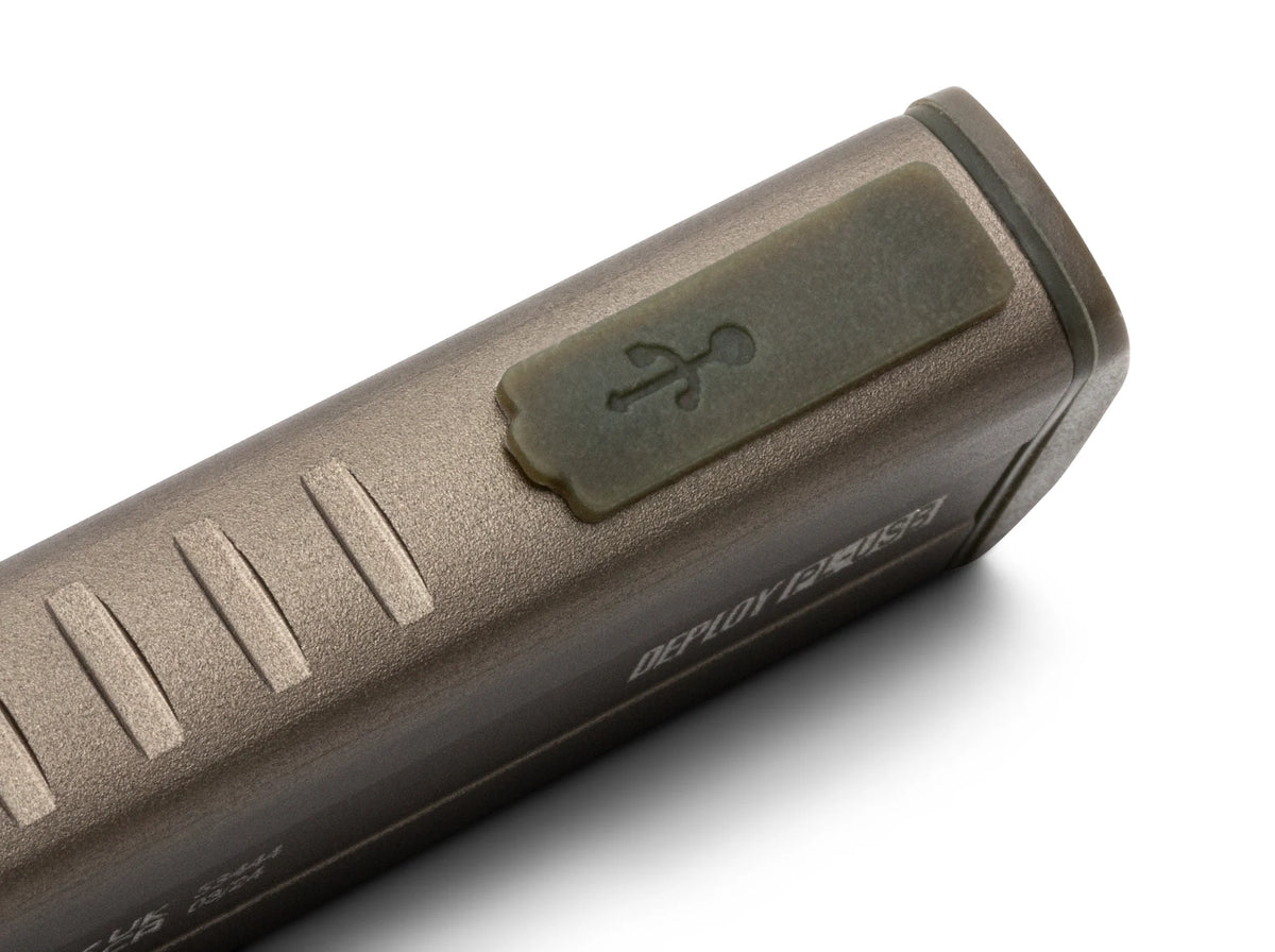 53444 - 5.11 Deploy Pl-USB Flashlight