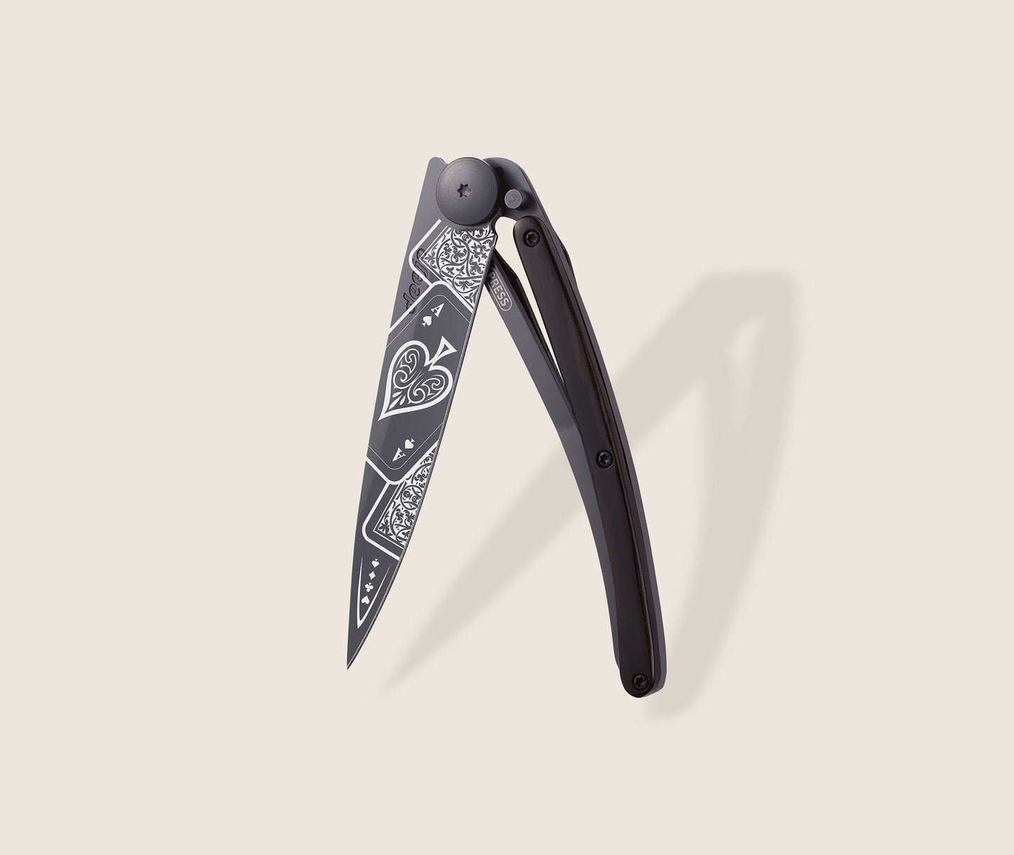 1GB000151 - DEEJO 37g Ebony Wood/Good Luck