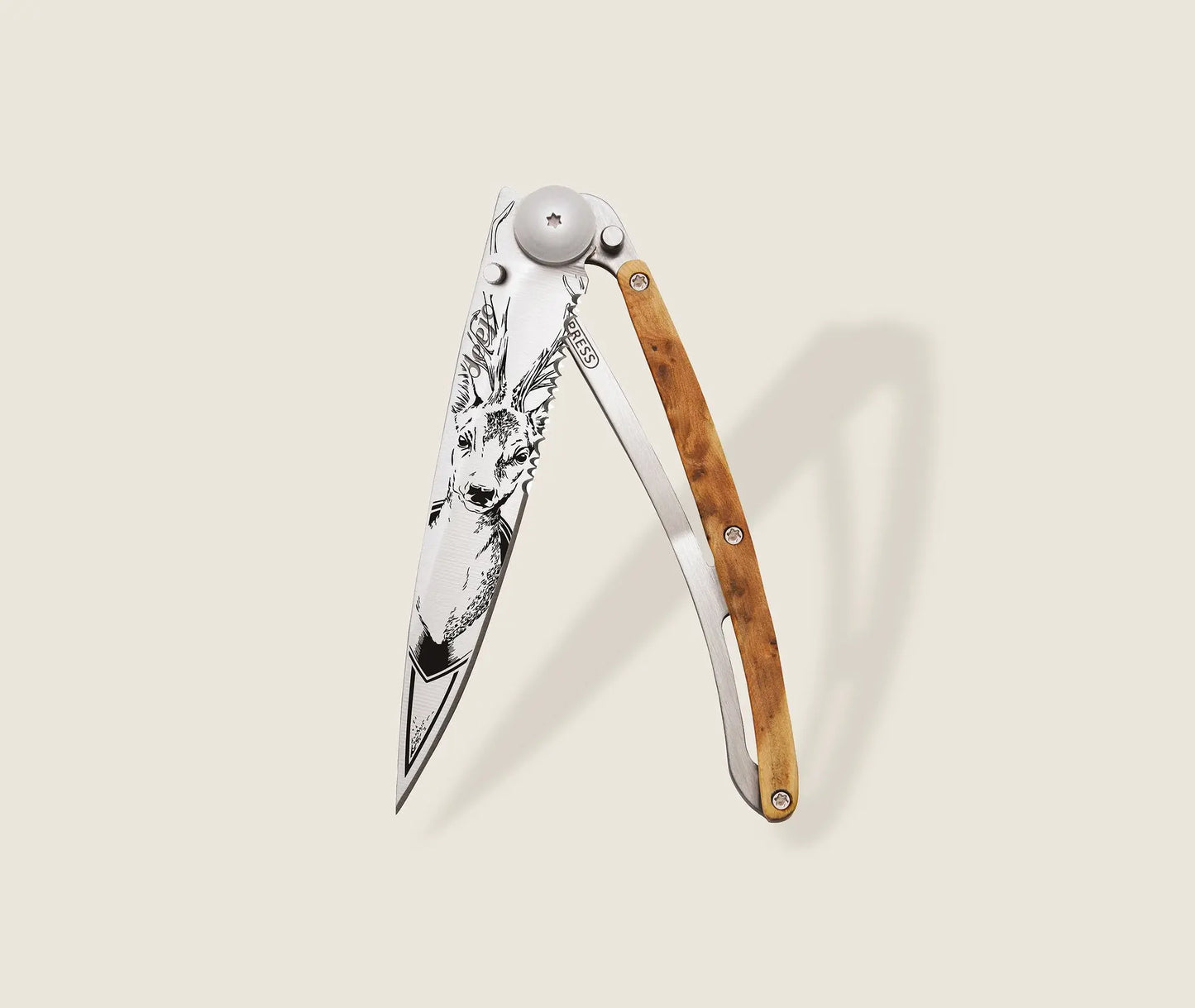 1CB000546 - DEEJO Serrated 37g Juniper wood / Deer