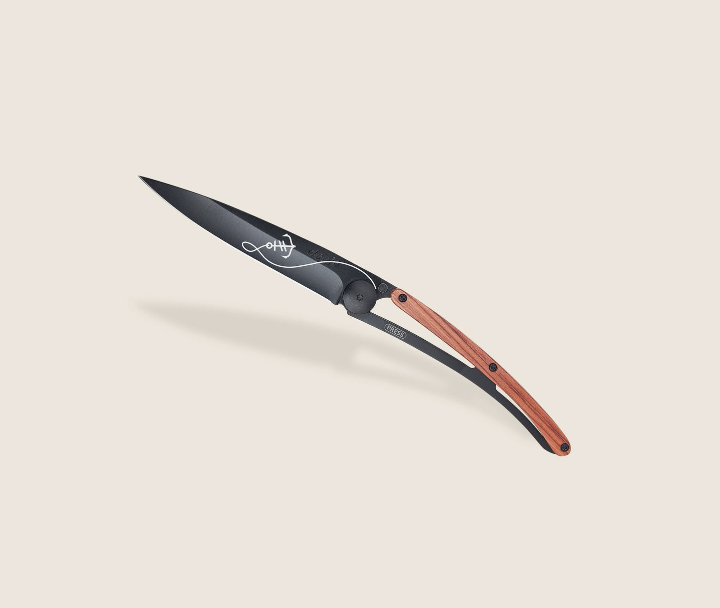1GB000119 - DEEJO 37g Coral Wood/Anchor