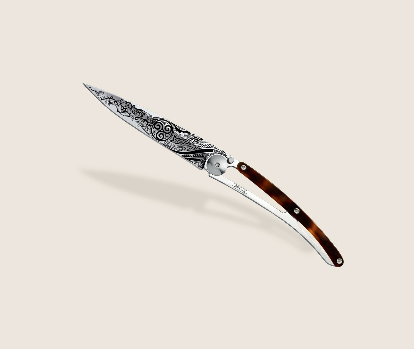 1AC000106 - DEEJO 37g Ambered Turtle/Celtic